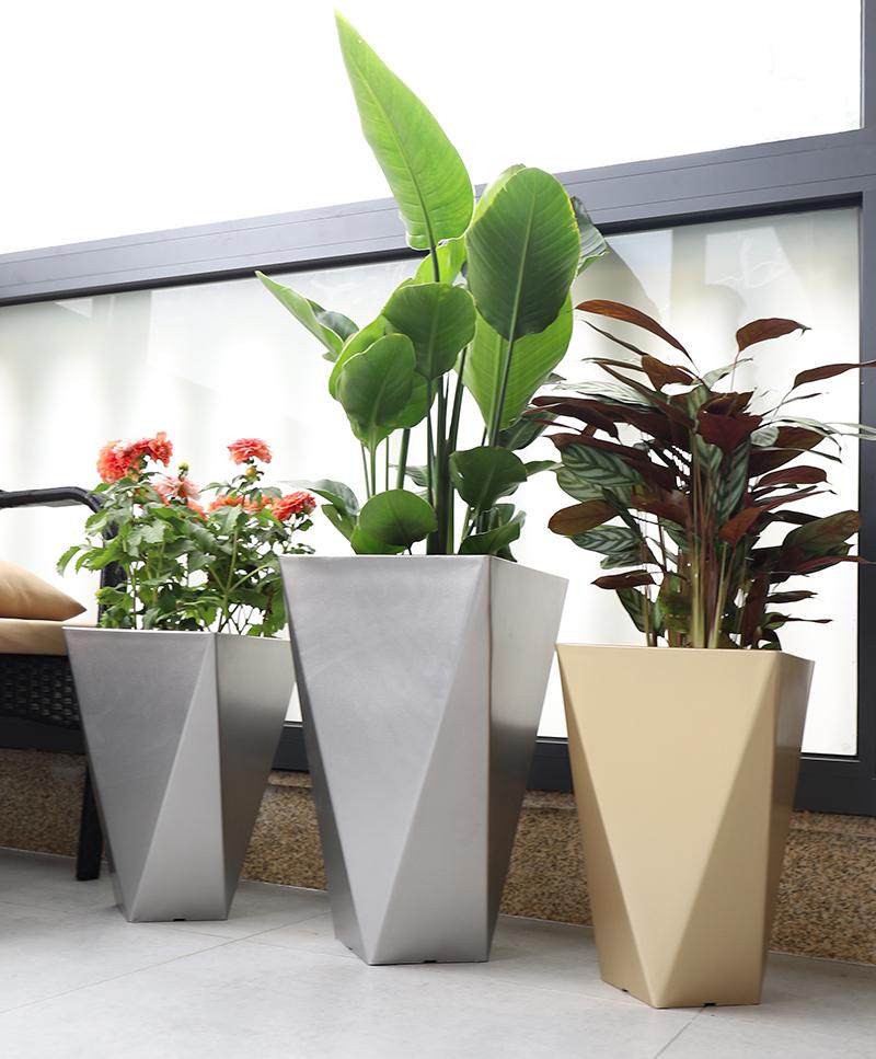 Vase 18
