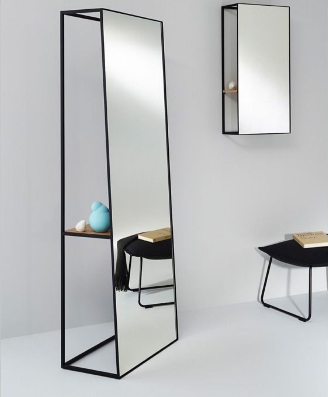 Miroir décoratif moderne avec cadre élégant
